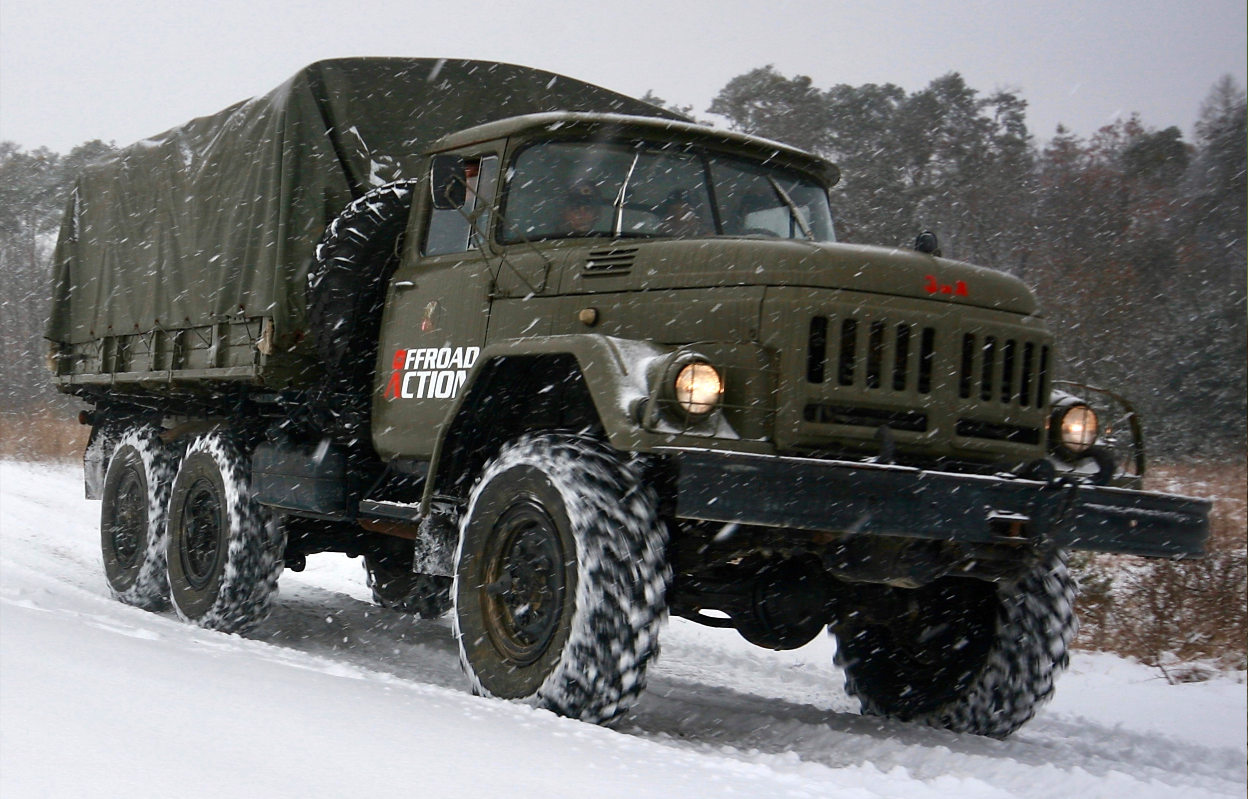Řízení vojenského nákladního auta