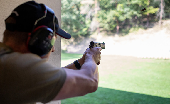 Obrázek pro Zbraně